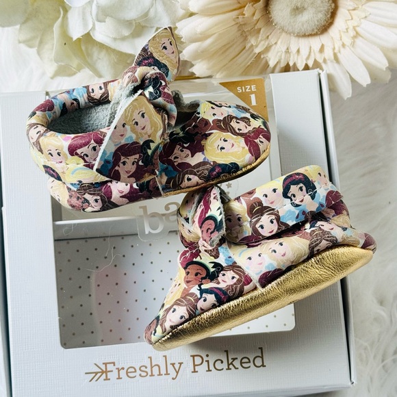 Freshly Picked X Disney Princess Squad Mocs - Picture 4 of 7